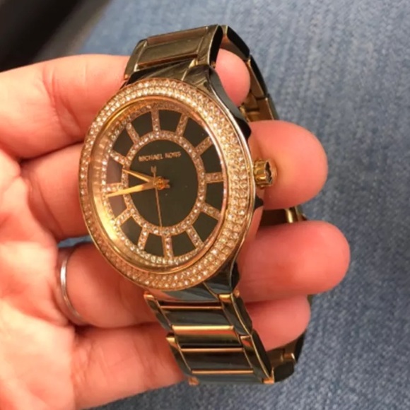Two Michael kors watches main image 4